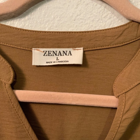 Zenana Tan Ruffled Tunic Top with Flowy Sleeves Large Boho - Picture 3 of 4